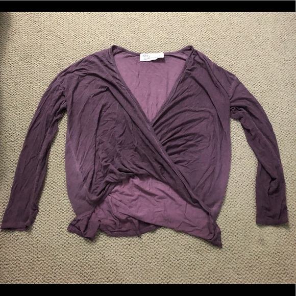 Cute purple/pink long sleeve shirt - Picture 1 of 2